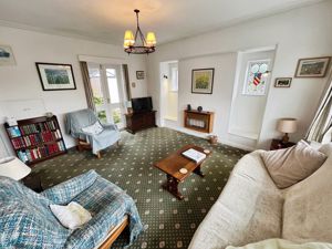 Lounge- click for photo gallery